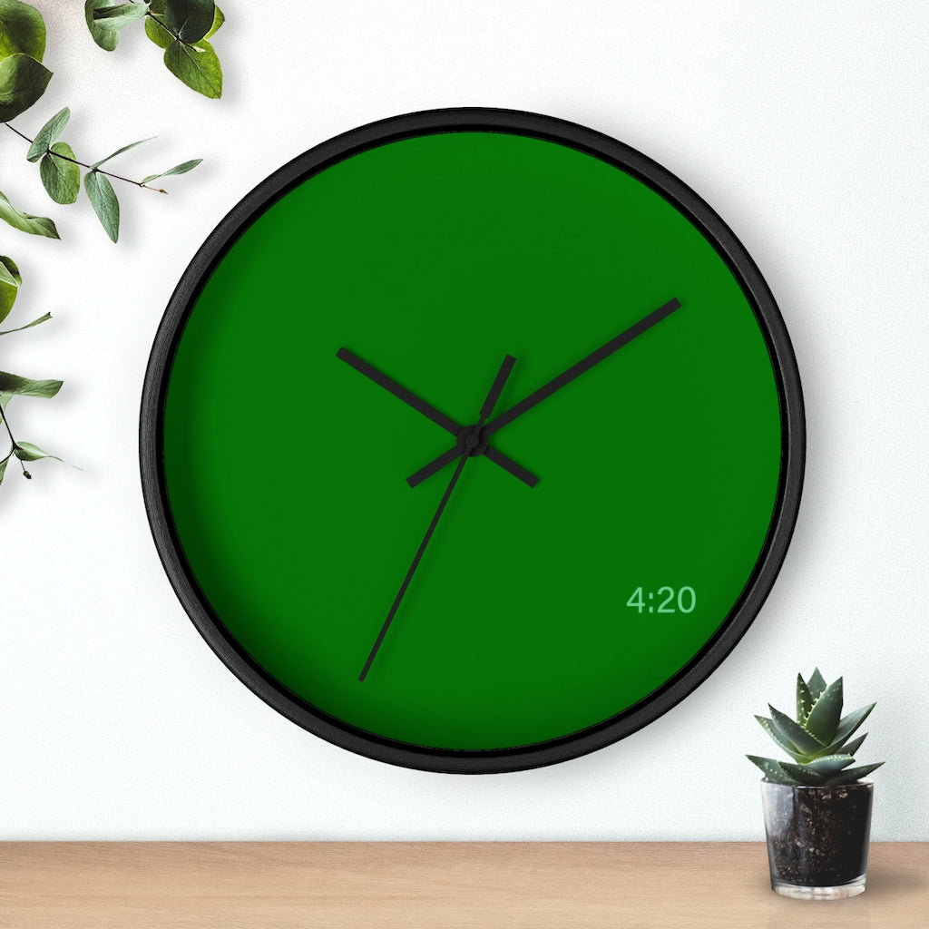 4:20 Wall Clock | Minimalistic Code Green
